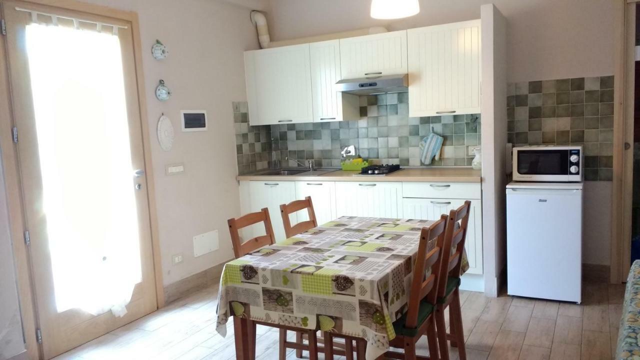 Casa Papaveri Rossi Finale Ligure Kültér fotó